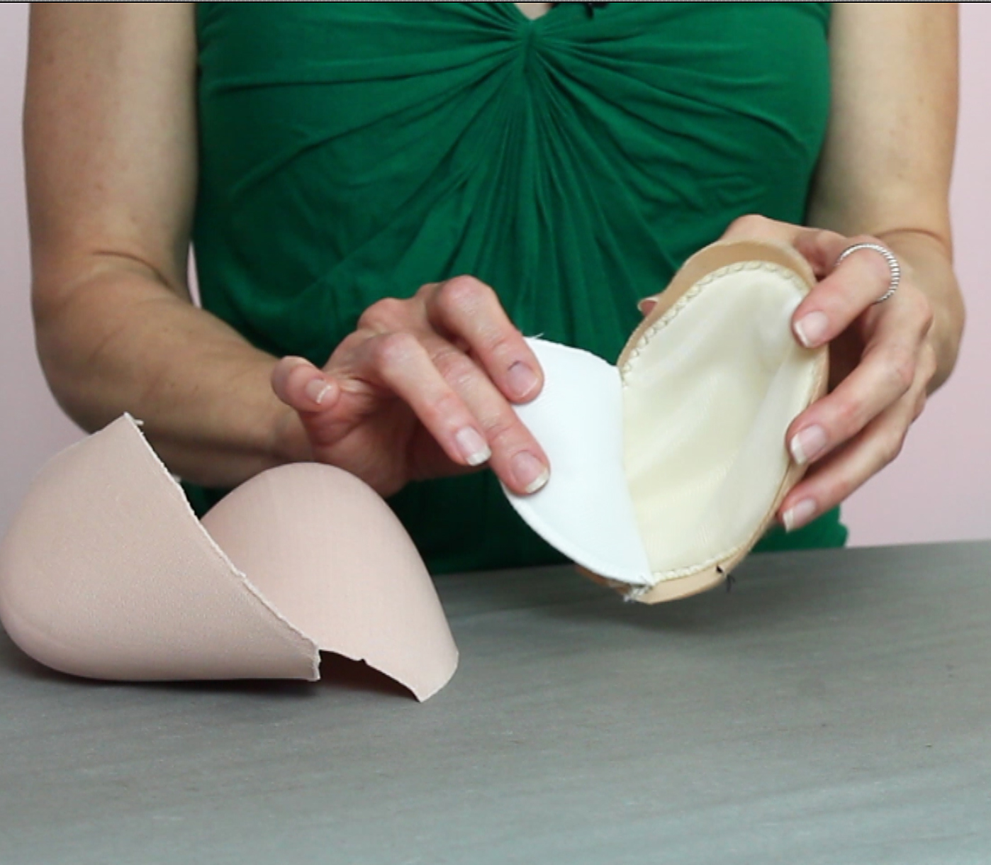 Build your perfect bust shape by adding a pad to the basic bra shell to create bust volume, add comfort, and to prevent the shell from looking hollow.